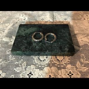 NICE 10K SOLID WHITE GOLD WOVEN HOOP EARRINGS